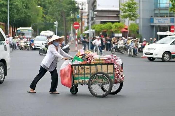 Hotspot Matrix: Biến Mẹ Cua Cốm khen vải trứng Phù thành cơ hội marketing đột phá